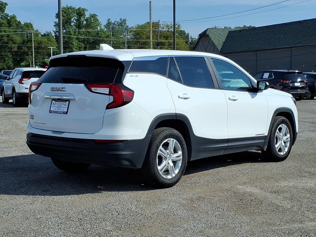 Used 2024 GMC Terrain SLE FWD image 7