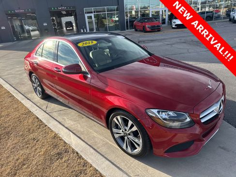 Used 2018 Mercedes-Benz C 300 Sedan image 3