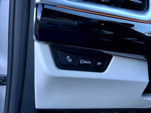 Certified 2026 BMW X1 xDrive28i w/ Technology Package image 33