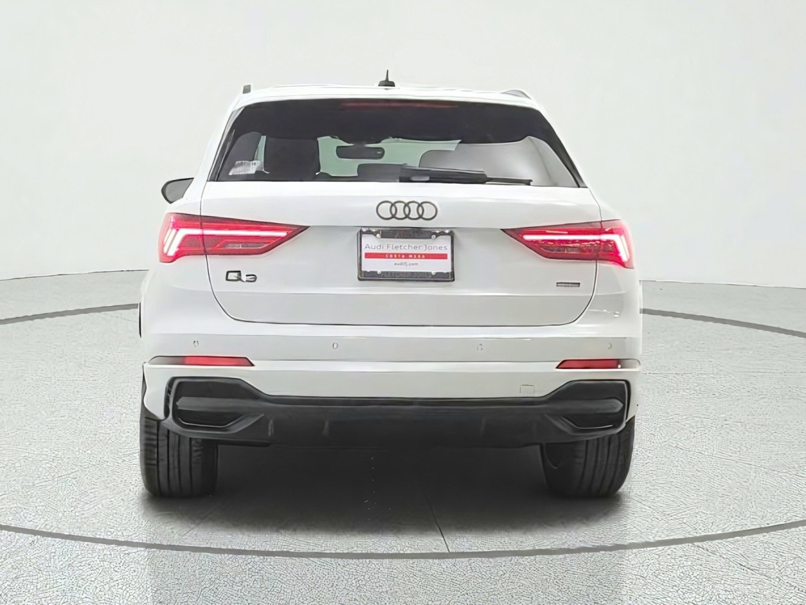 Used 2025 Audi Q3 2.0T Premium Plus w/ Premium Plus Package AWD/4WD image 6