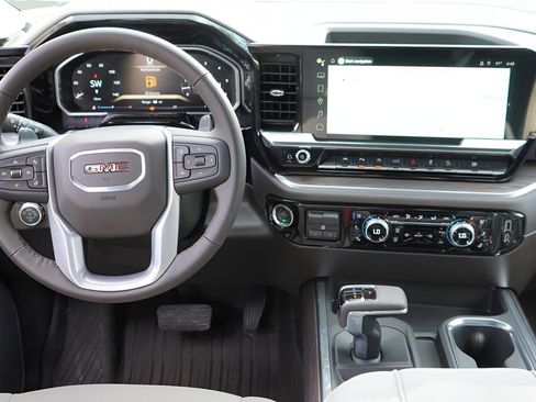 New 2026 GMC Sierra 1500 SLT image 21