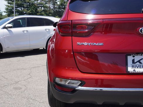 Used 2022 Kia Sportage LX AWD/4WD image 14
