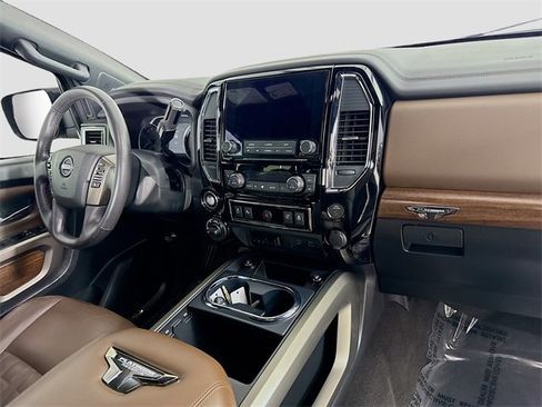 Used 2023 Nissan Titan Platinum Reserve w/ Moonroof Package image 31