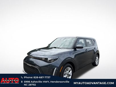 Used 2025 Kia Soul LX w/ LX Technology Package