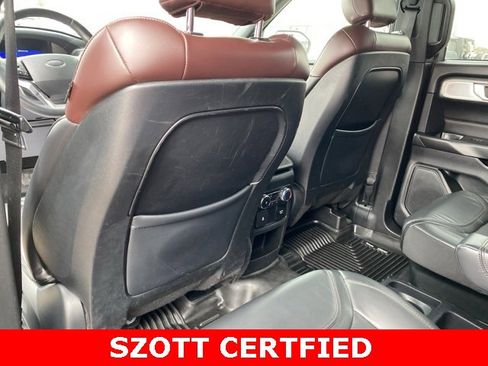Used 2020 Ford Explorer Platinum w/ Premium Technology Package image 34
