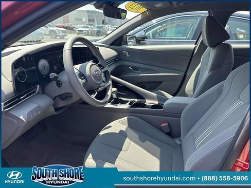 Certified 2023 Hyundai Elantra SEL w/ Convenience Package FWD image 16