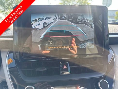 Used 2026 Toyota Corolla Cross LE FWD image 12