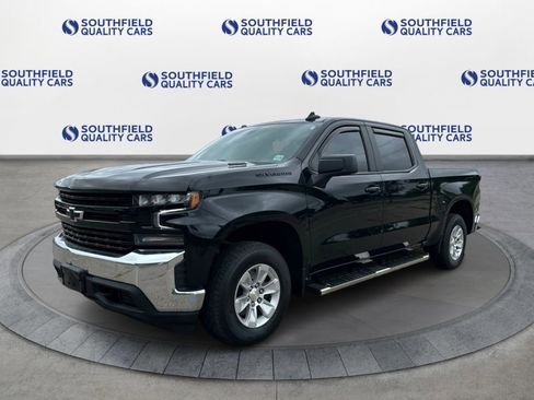 Used 2021 Chevrolet Silverado 1500 LT w/ Bed Protection Package image 2