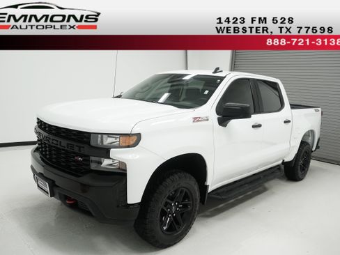 Used 2021 Chevrolet Silverado 1500 Custom Trail Boss w/ Safety Confidence Package AWD/4WD image 1