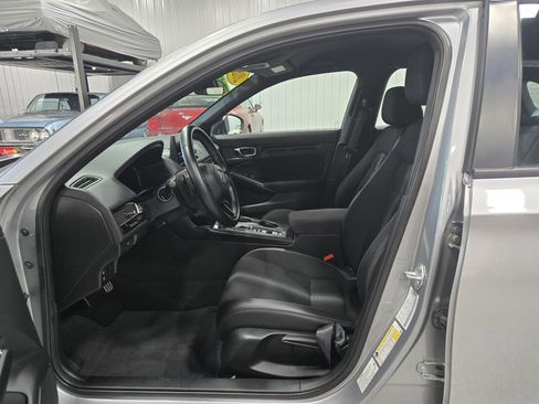 Used 2022 Honda Civic Sport image 12
