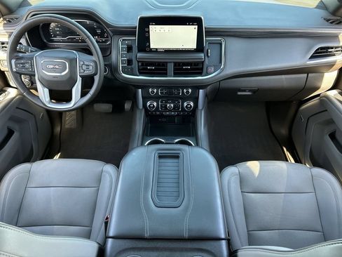 Used 2023 GMC Yukon XL SLT w/ SLT Premium Package AWD/4WD image 21