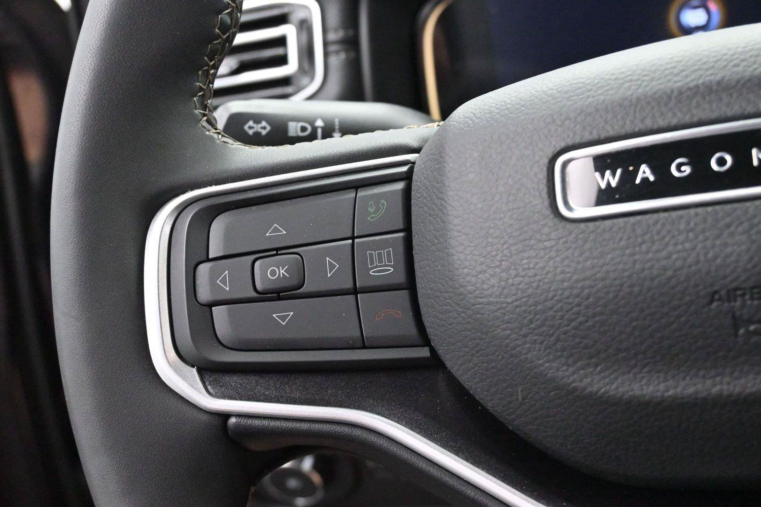 Used 2024 Jeep Wagoneer 4WD image 21