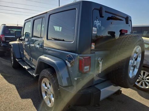 Used 2015 Jeep Wrangler Unlimited Sahara w/ Dual Top Group image 3