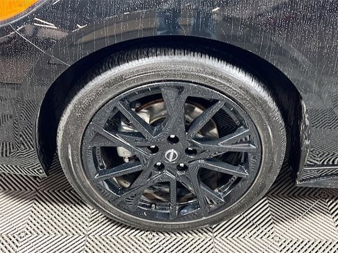 Used 2025 Nissan Sentra SR w/ Midnight Edition image 26