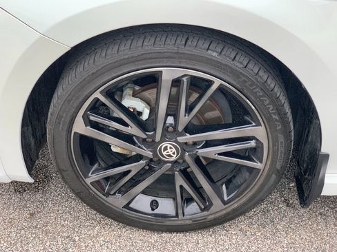 Used 2025 Toyota Camry XSE FWD image 31