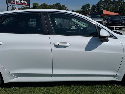 Used 2022 Kia K5 LXS FWD image 8
