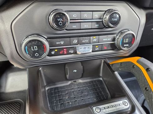 Used 2024 Ford Bronco Badlands AWD/4WD image 29