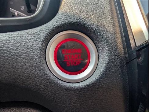 Used 2019 Honda CR-V Touring image 11
