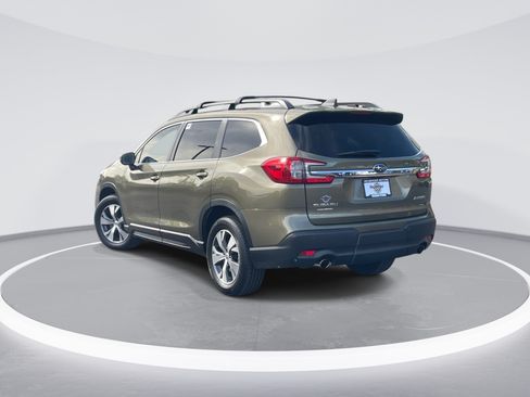 Used 2023 Subaru Ascent Premium w/ Convenience Package AWD/4WD image 7