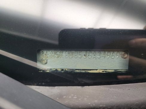 Used 2018 Ford Explorer XLT image 33