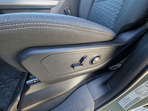 New 2026 RAM 1500 4x4 Crew Cab image 14