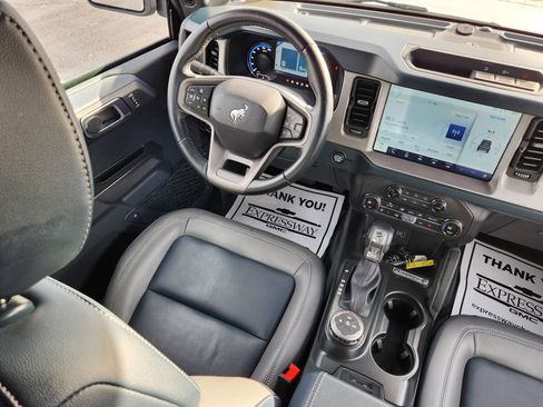 Used 2024 Ford Bronco Outer Banks image 14
