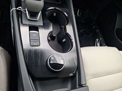 Used 2026 Nissan Rogue SV w/ SV Premium Package image 26