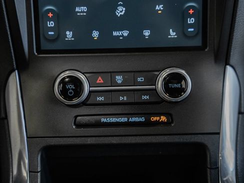 Used 2021 Ford Edge ST AWD/4WD image 23