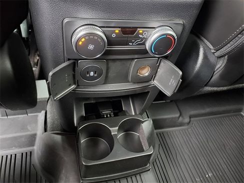 Used 2023 Ford Explorer XLT w/ Equipment Group 202A image 15