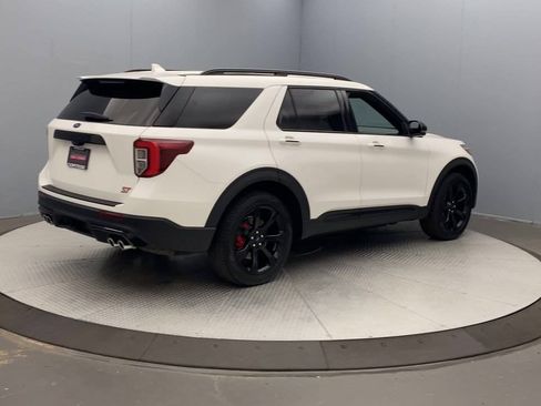 Used 2024 Ford Explorer ST w/ Equipment Group 401A AWD/4WD image 5