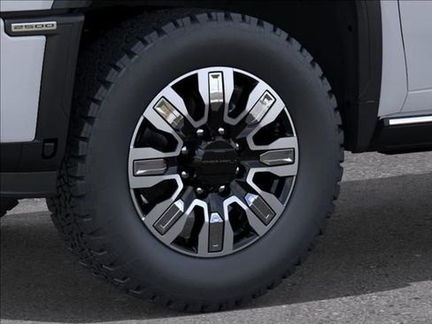 New 2026 GMC Sierra 2500 Denali w/ Denali Reserve Package AWD/4WD image 9