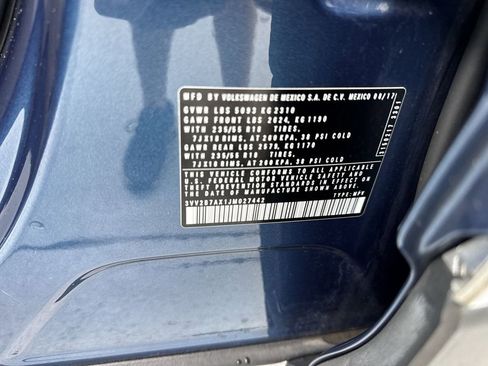 Used 2018 Volkswagen Tiguan SE AWD/4WD image 61