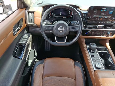 Certified 2023 Nissan Pathfinder Platinum AWD/4WD image 10