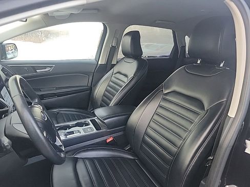 Used 2022 Ford Edge SEL image 15
