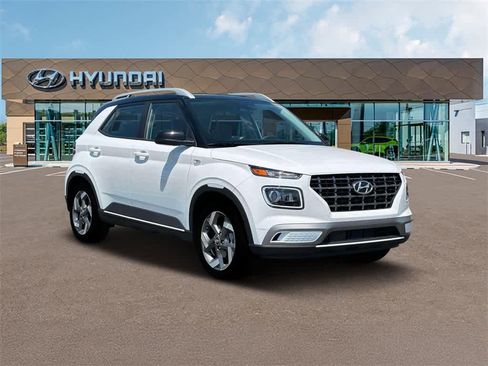 New 2025 Hyundai Venue Limited image 11