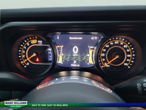 Used 2024 Jeep Wrangler Sahara w/ Safety Group image 22