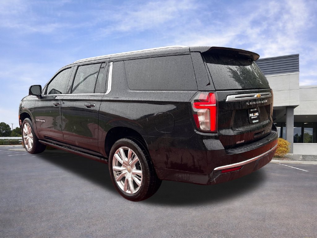 Used 2021 Chevrolet Suburban High Country w/ Premium Package 2 AWD/4WD image 5