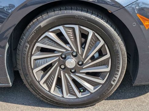 Used 2022 Hyundai Sonata Limited FWD image 11