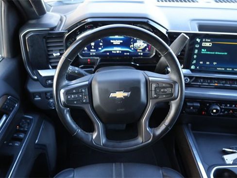 Used 2024 Chevrolet Silverado 2500 High Country w/ Technology Package image 11