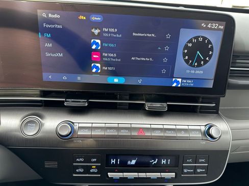 Used 2025 Hyundai Kona SEL image 18