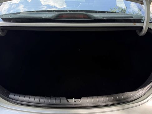 Used 2018 Hyundai Accent SE FWD image 13