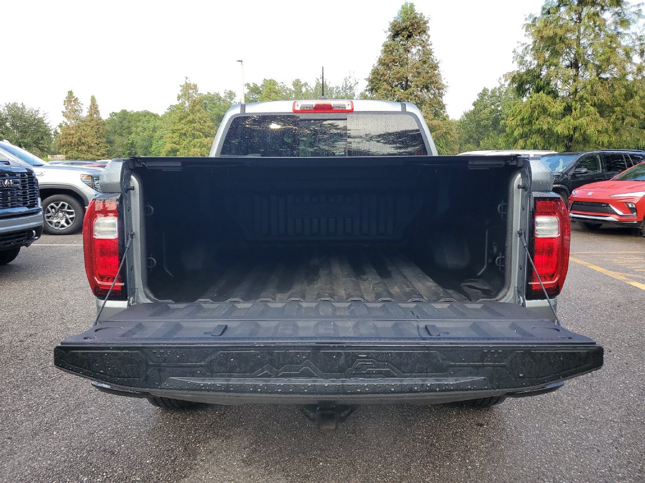 Used 2024 GMC Canyon AT4 w/ AT4 Premium Package AWD/4WD image 8