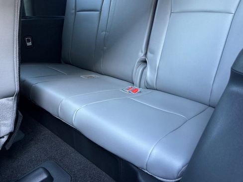 New 2026 Toyota Highlander XLE image 17