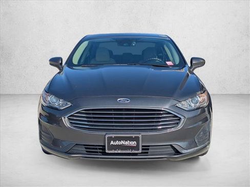 Certified 2020 Ford Fusion SE FWD image 2