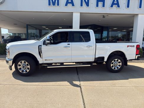 Used 2025 Ford F250 Lariat w/ Chrome Package AWD/4WD image 9