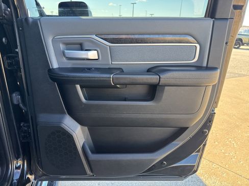 Used 2022 RAM 2500 Big Horn image 29