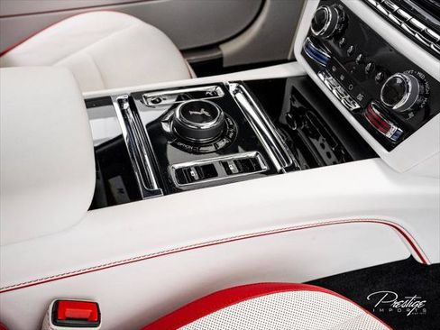 Used 2024 Rolls-Royce Spectre w/ Spectre Launch Package AWD/4WD image 43