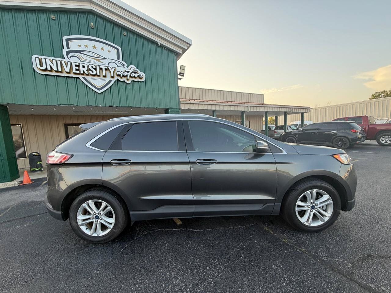 Used 2020 Ford Edge SEL AWD/4WD image 2
