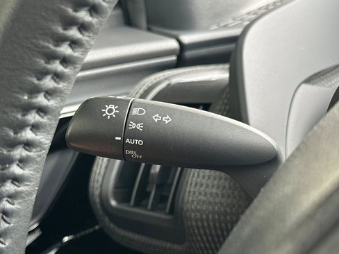 Used 2023 Toyota bZ4X XLE w/ Weather Package image 31