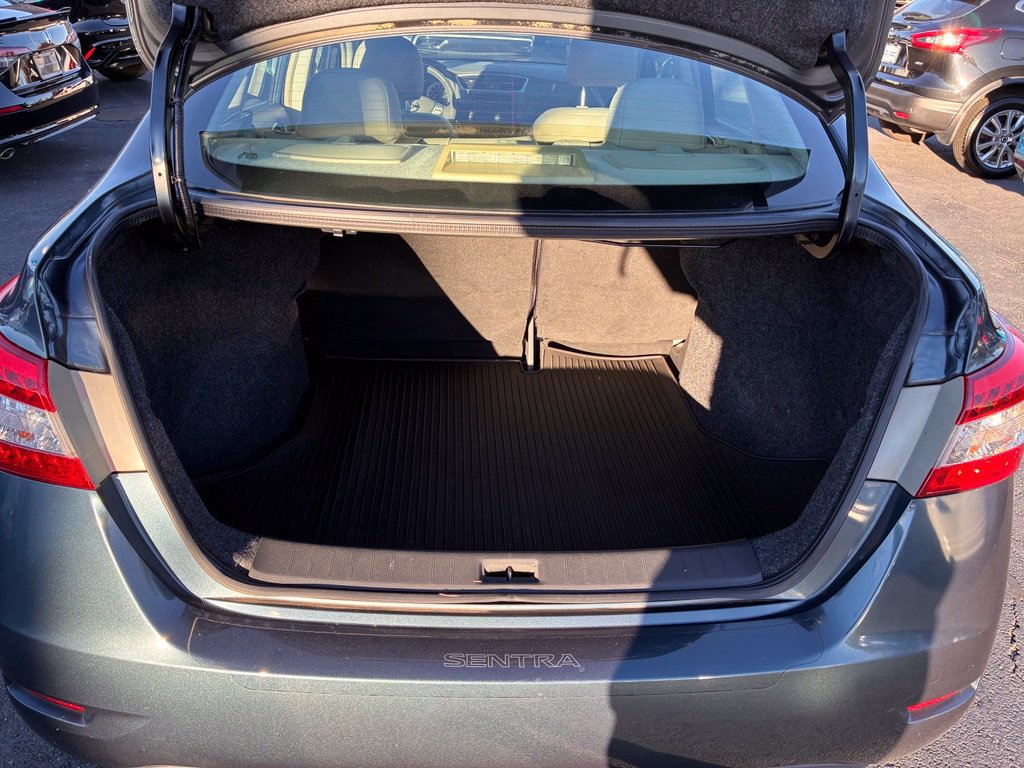 Used 2013 Nissan Sentra SL w/ Leather Pkg FWD image 12